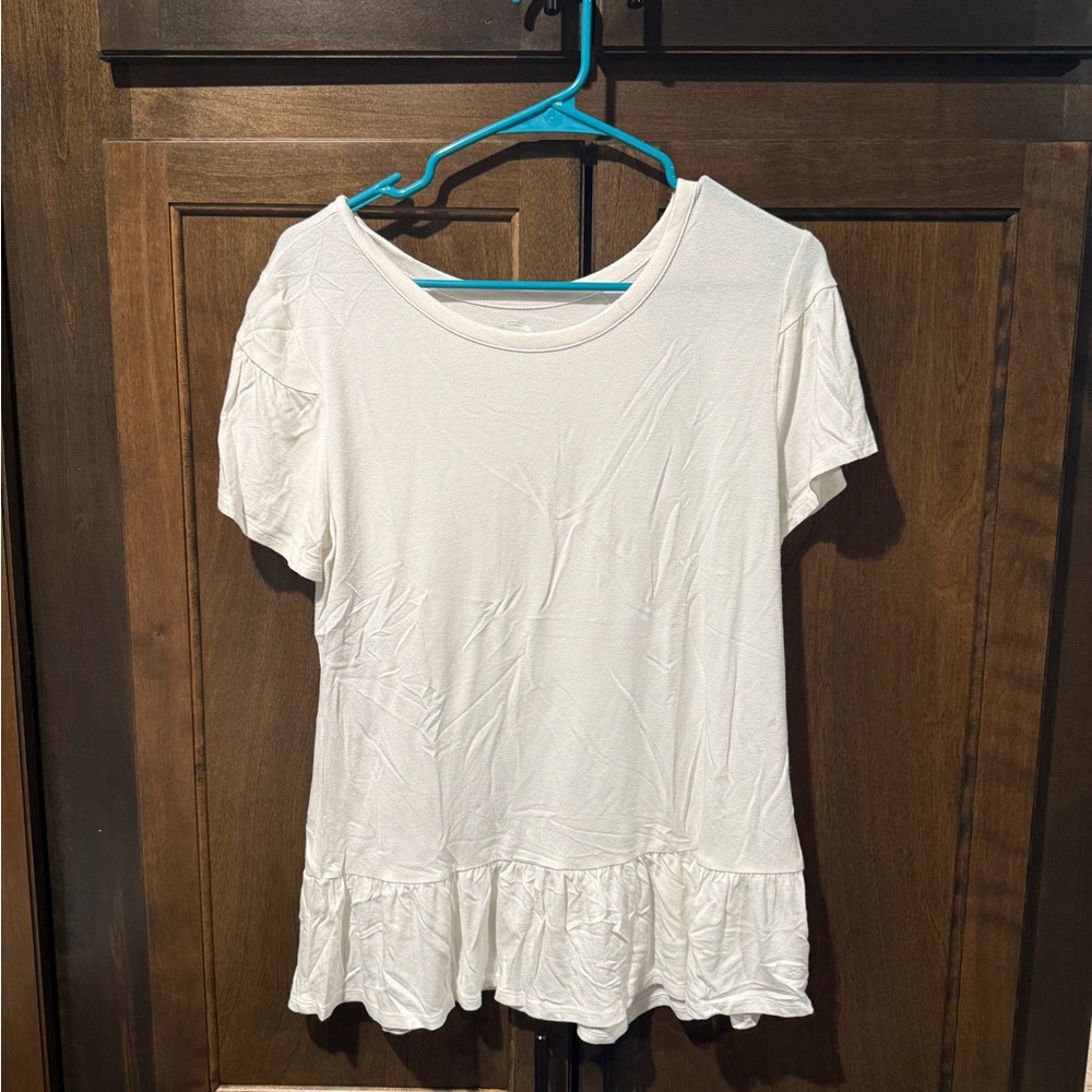 Elegant White Ruffle Hem Top